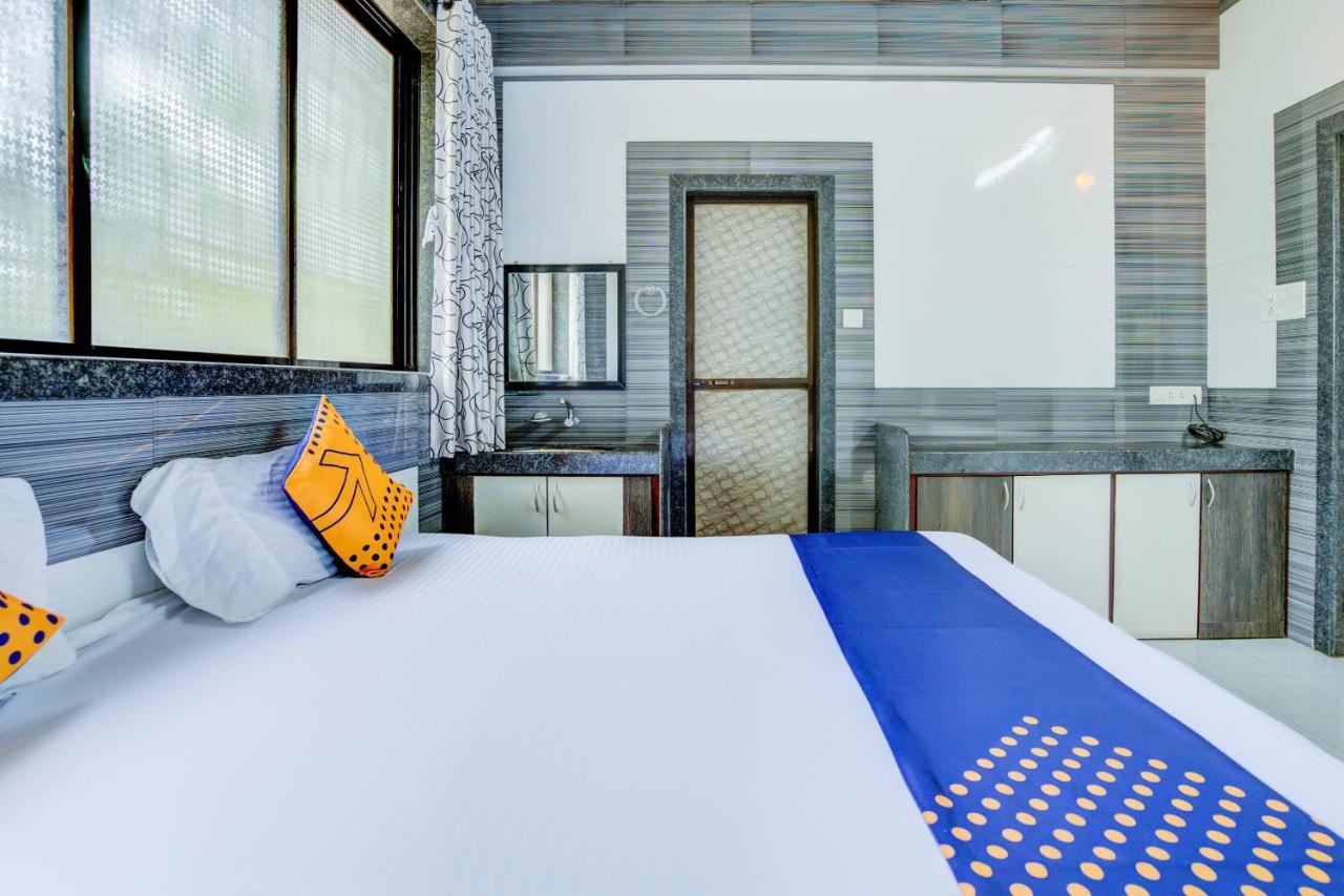 Spot On 63917 Hotel Dolphin Garden Kolad Exterior photo